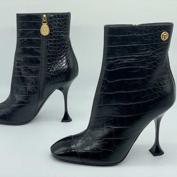 CHANEL 19A Métiers d'Art Paris Croc Embossed Booties Ankle Boots Heels - Picture 8 of 14